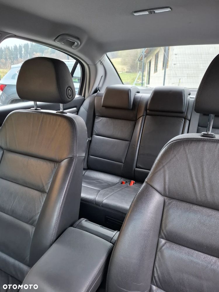 Opel Vectra 1.9 CDTI DPF Elegance - 2