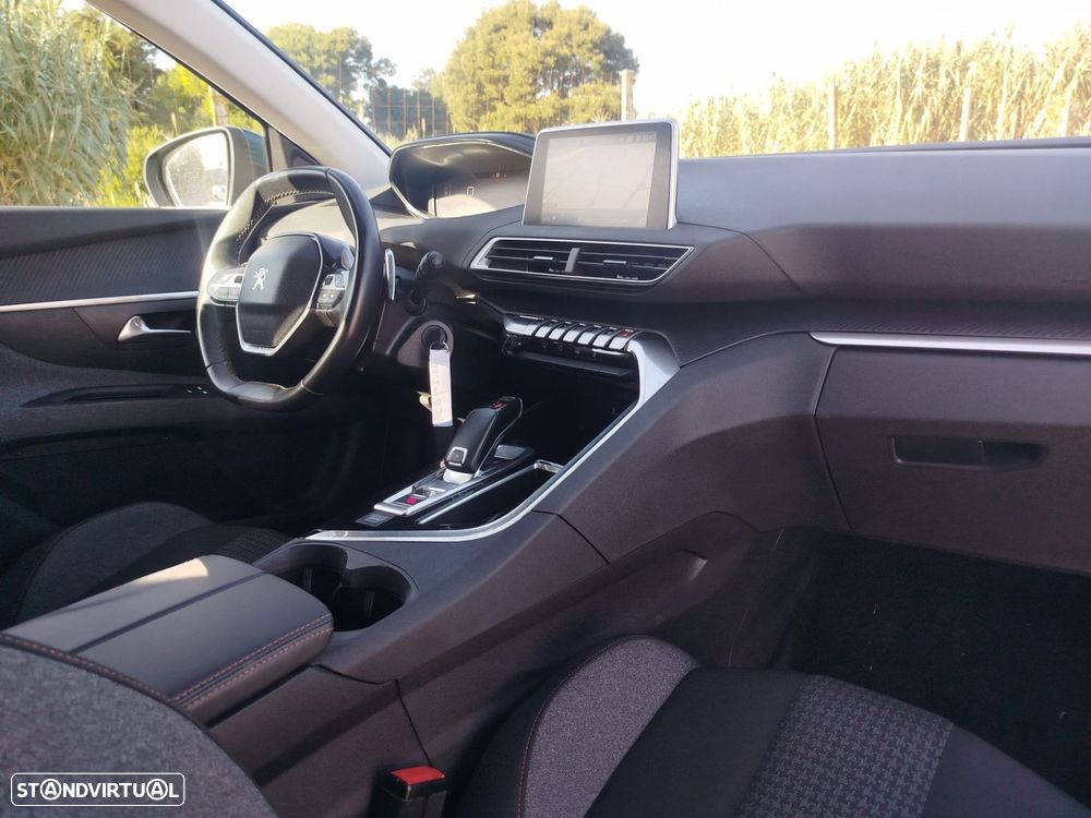 Peugeot 5008 1.6 BlueHDi Crossway EAT6 - 7