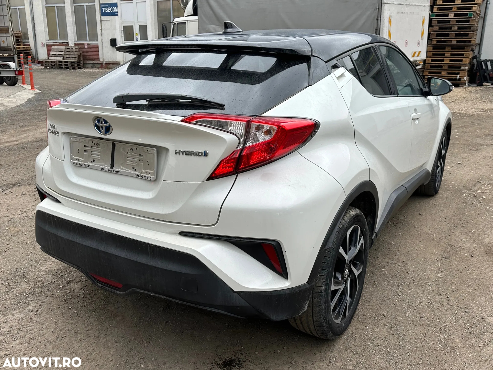 Toyota C-HR 1.8 HSD 122 CP 4x2 CVT C-lassy bi-tone - 28