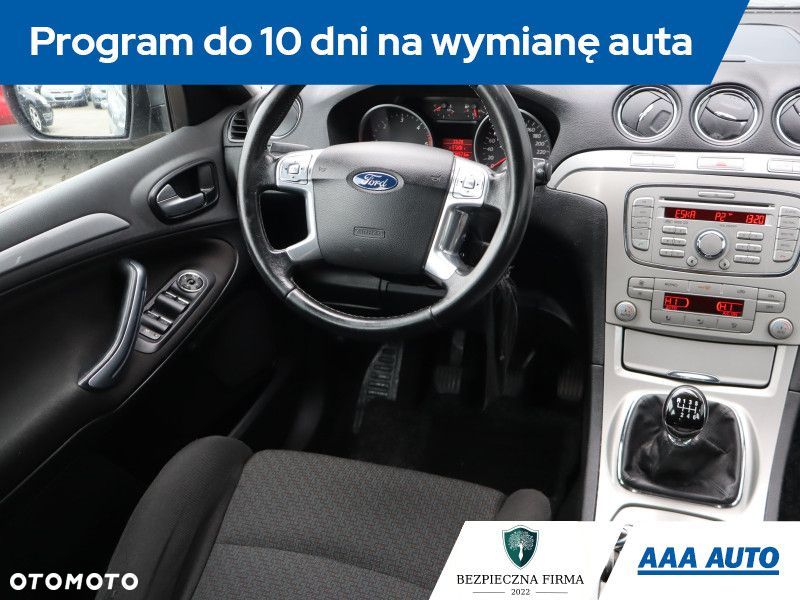 Ford S-Max - 9