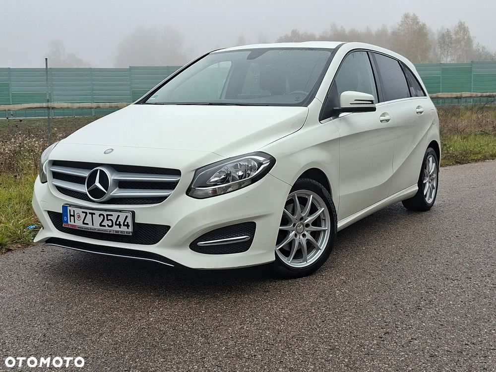 Mercedes-Benz B-Class 2015 photo 2
