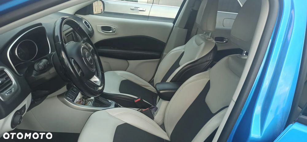 Jeep Compass - 15