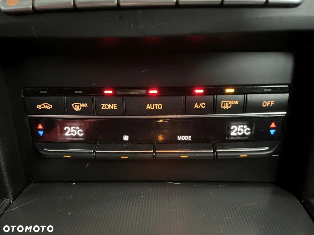 Przód kompletny zderzak AMG maska błotniki chłodnice pas przedni lampy LED OE Mercedes W212 Lift C197 - 32