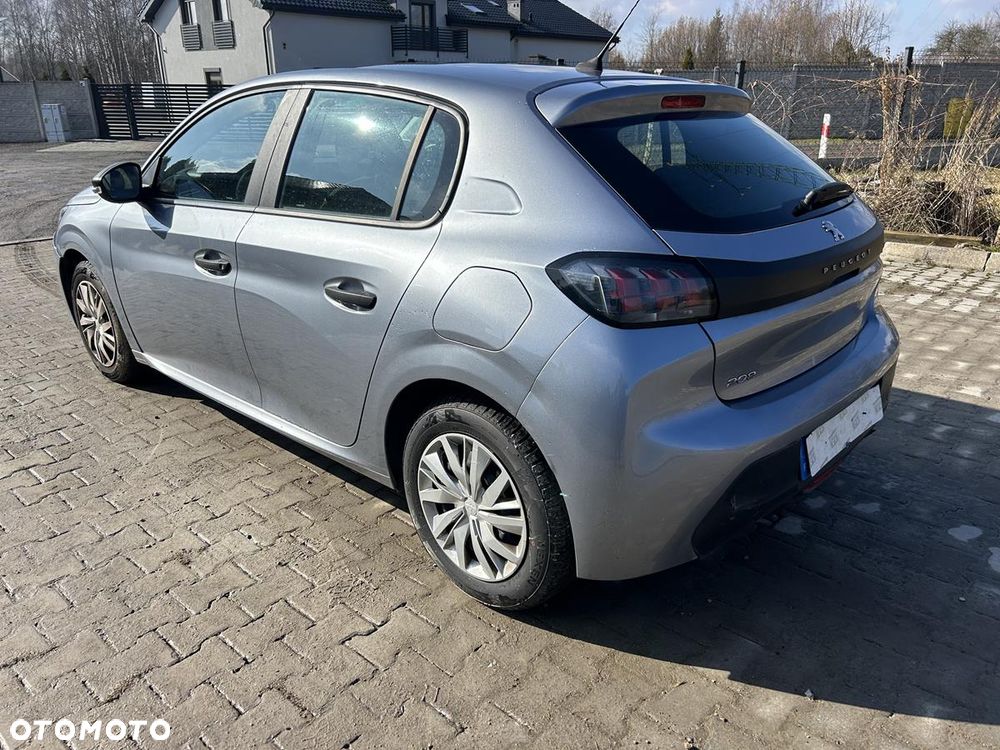 Peugeot 208 - 7