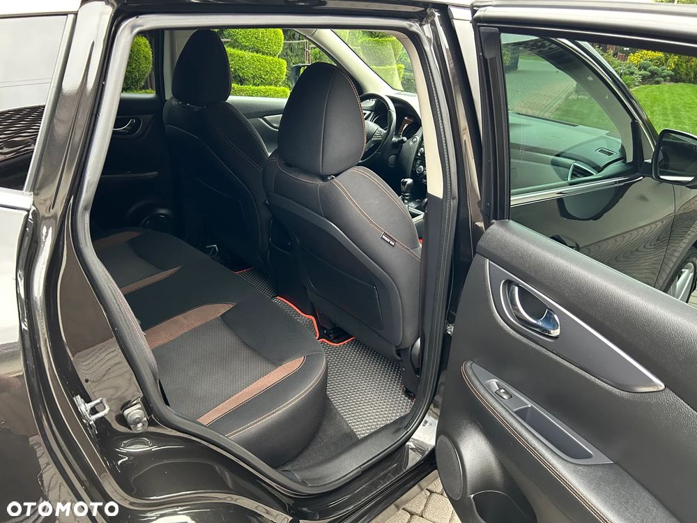 Nissan Qashqai 1.3 DIG-T N-Connecta - 19