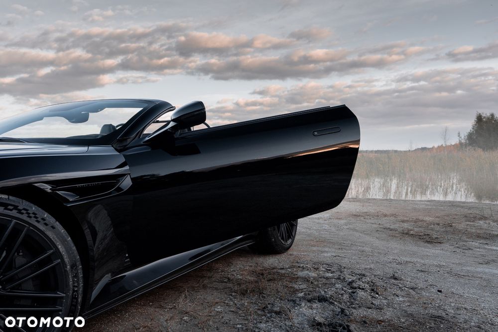 Aston Martin DB - 15