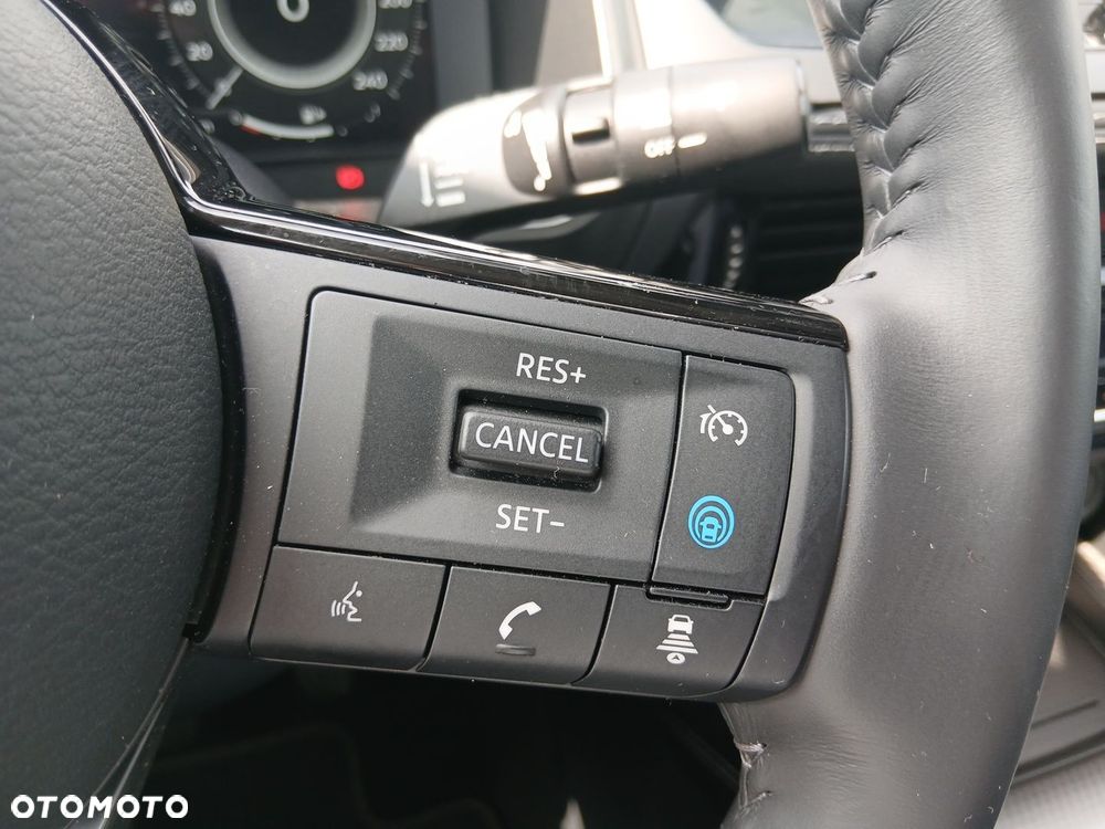 Nissan Qashqai 1.3 DIG-T MHEV N-Connecta - 17