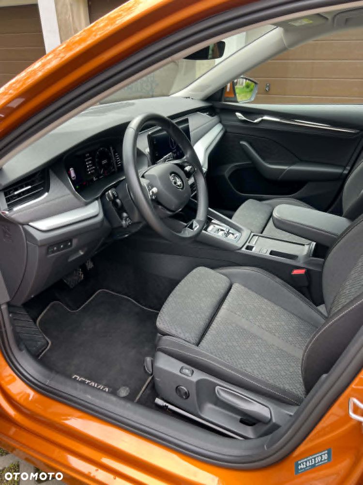 Skoda Octavia 2.0 TDI Style DSG - 21