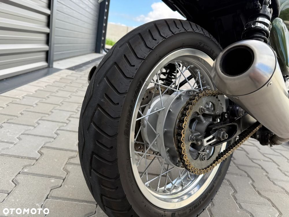 Triumph Thruxton - 30
