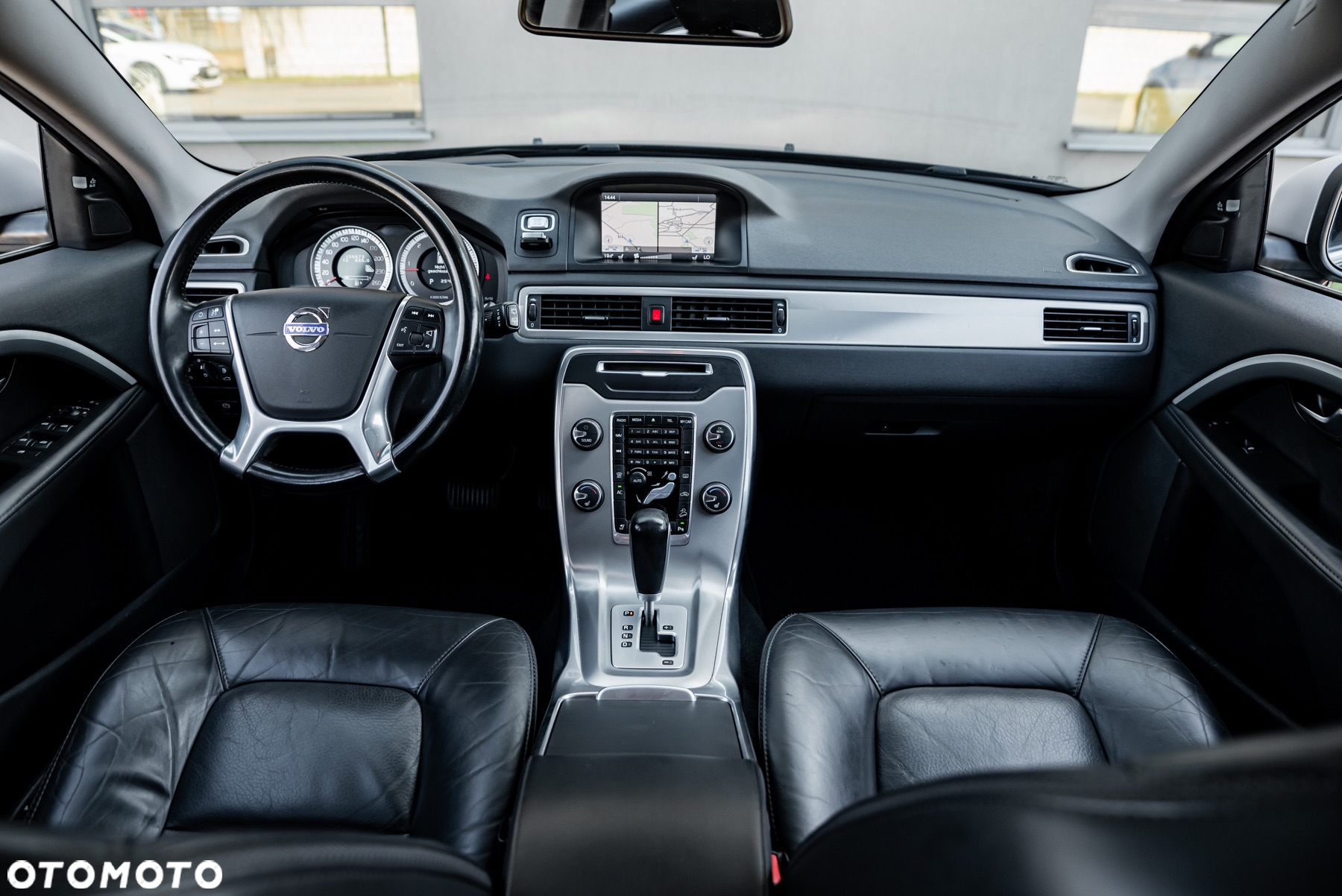 Volvo XC 70 - 37