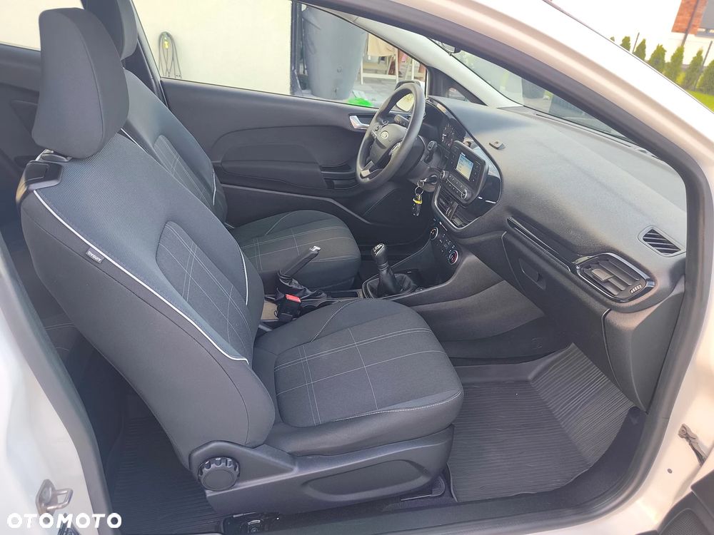 Ford Fiesta 1.1 S&S COOL&CONNECT - 18