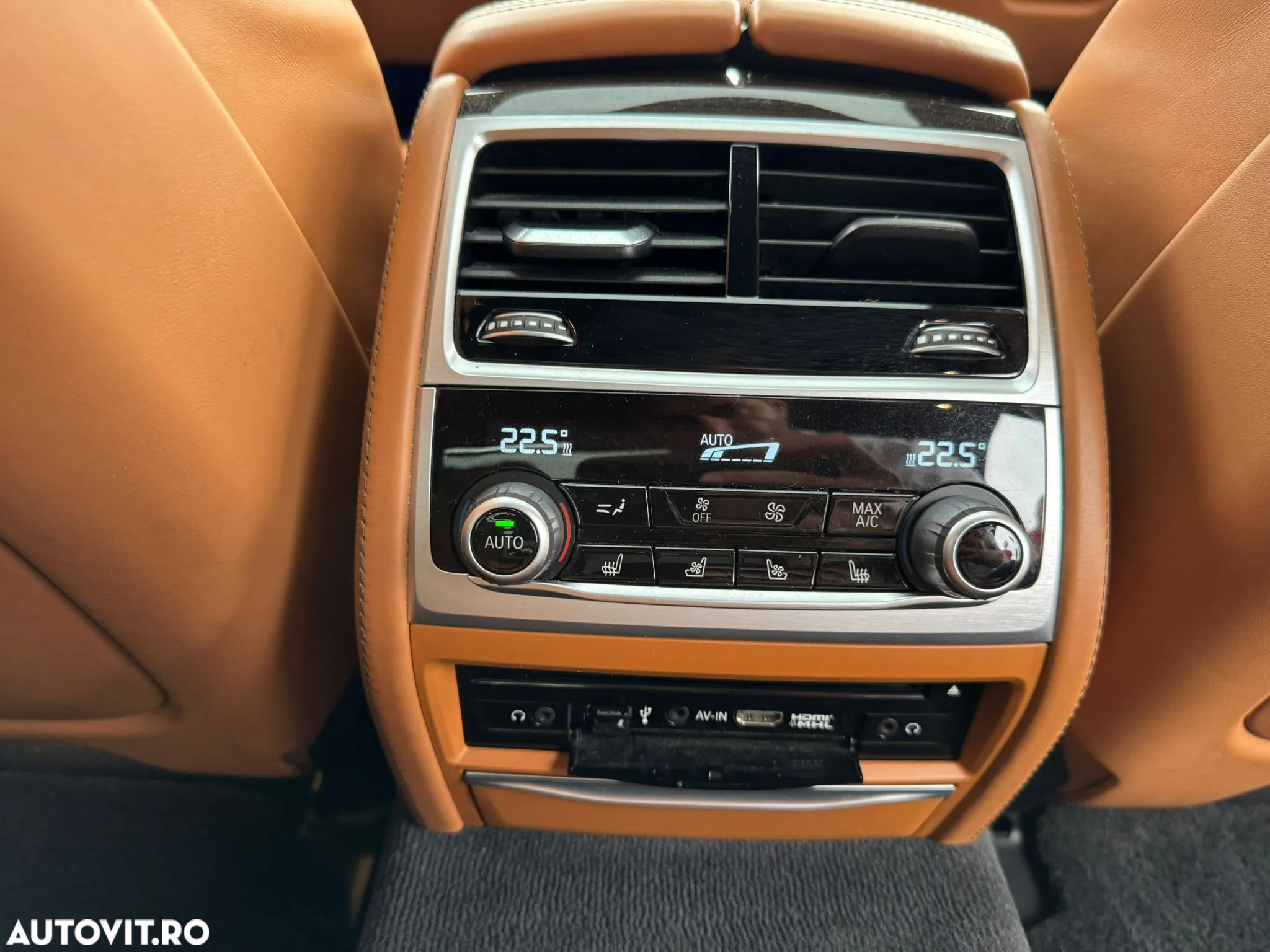 BMW Seria 7 750Ld xDrive - 26