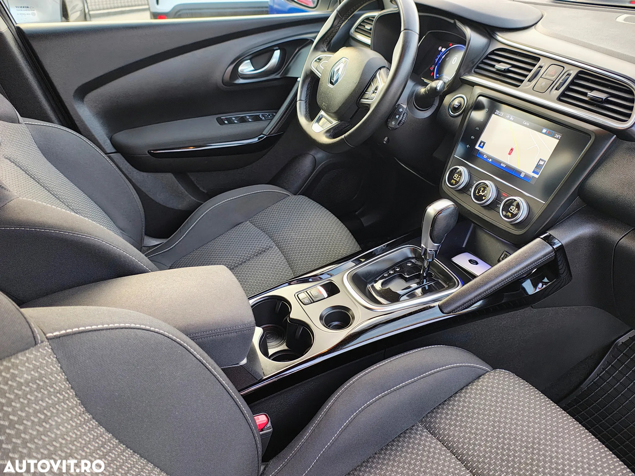 Renault Kadjar BLUE dCi 115 EDC BUSINESS EDITION - 6