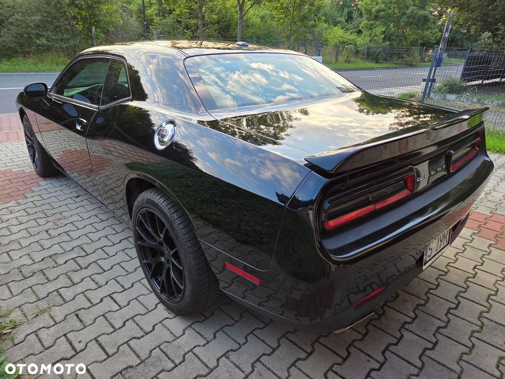 Dodge Challenger - 3