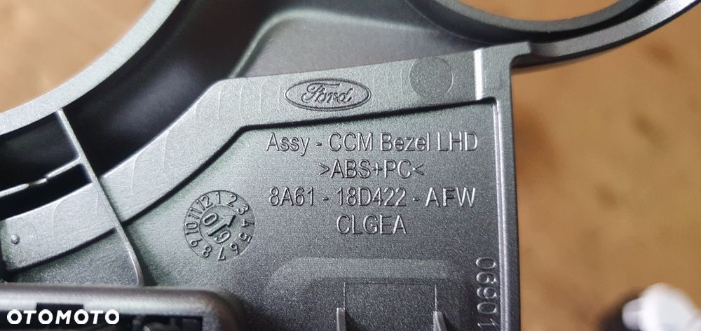 Panel nawiewu klimatyzacji klimy dekor półka tunelu Ford Fiesta MK7 8A6T-18C612-AG - 14