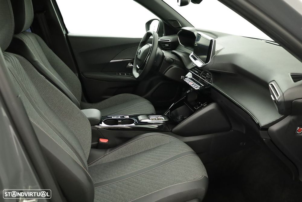 Peugeot e-2008 54 kWh Allure - 22