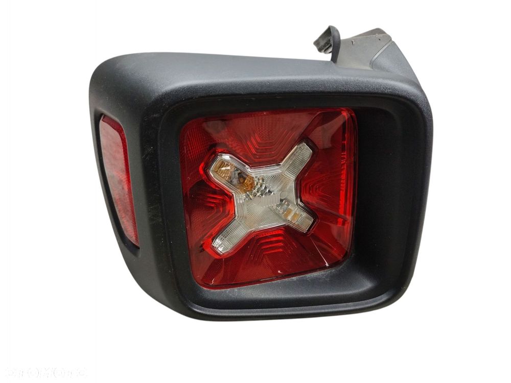 LAMPA LEWA LEWY TYŁ JEEP RENEGADE (2014-2018) 52109469 - 1