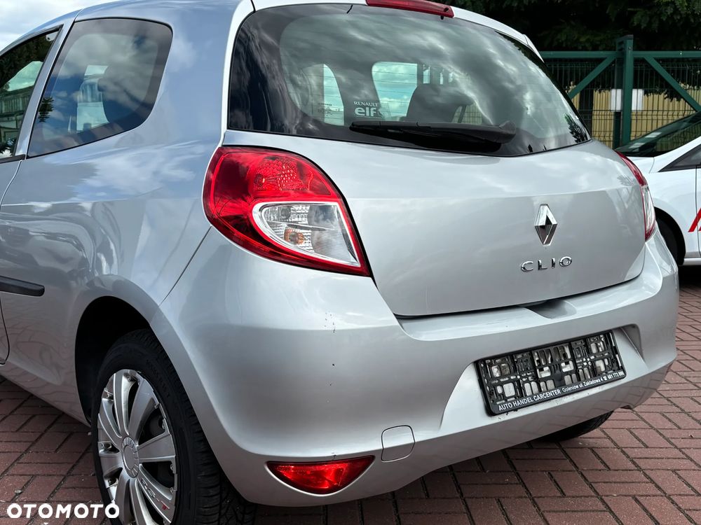 Renault Clio 1.2 16V 75 Dynamique - 6