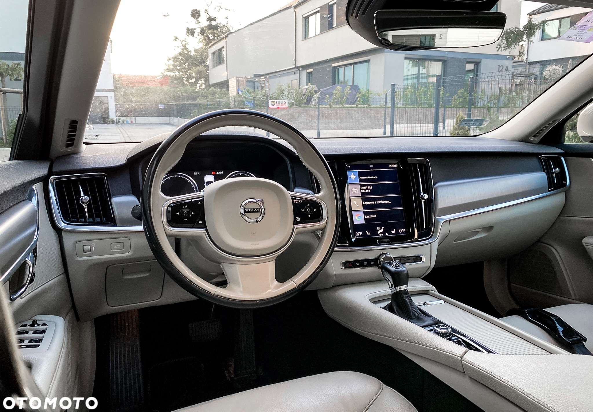 Volvo V90 D5 AWD Momentum - 3