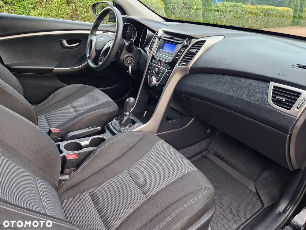 Hyundai i30 - 33