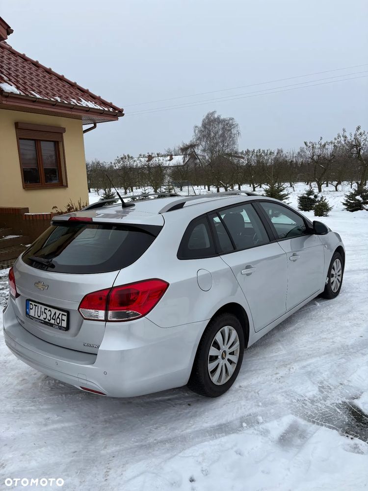 Chevrolet Cruze 1.7 D LT+ - 4