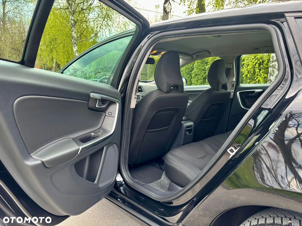 Volvo V60 D2 Geartronic - 23