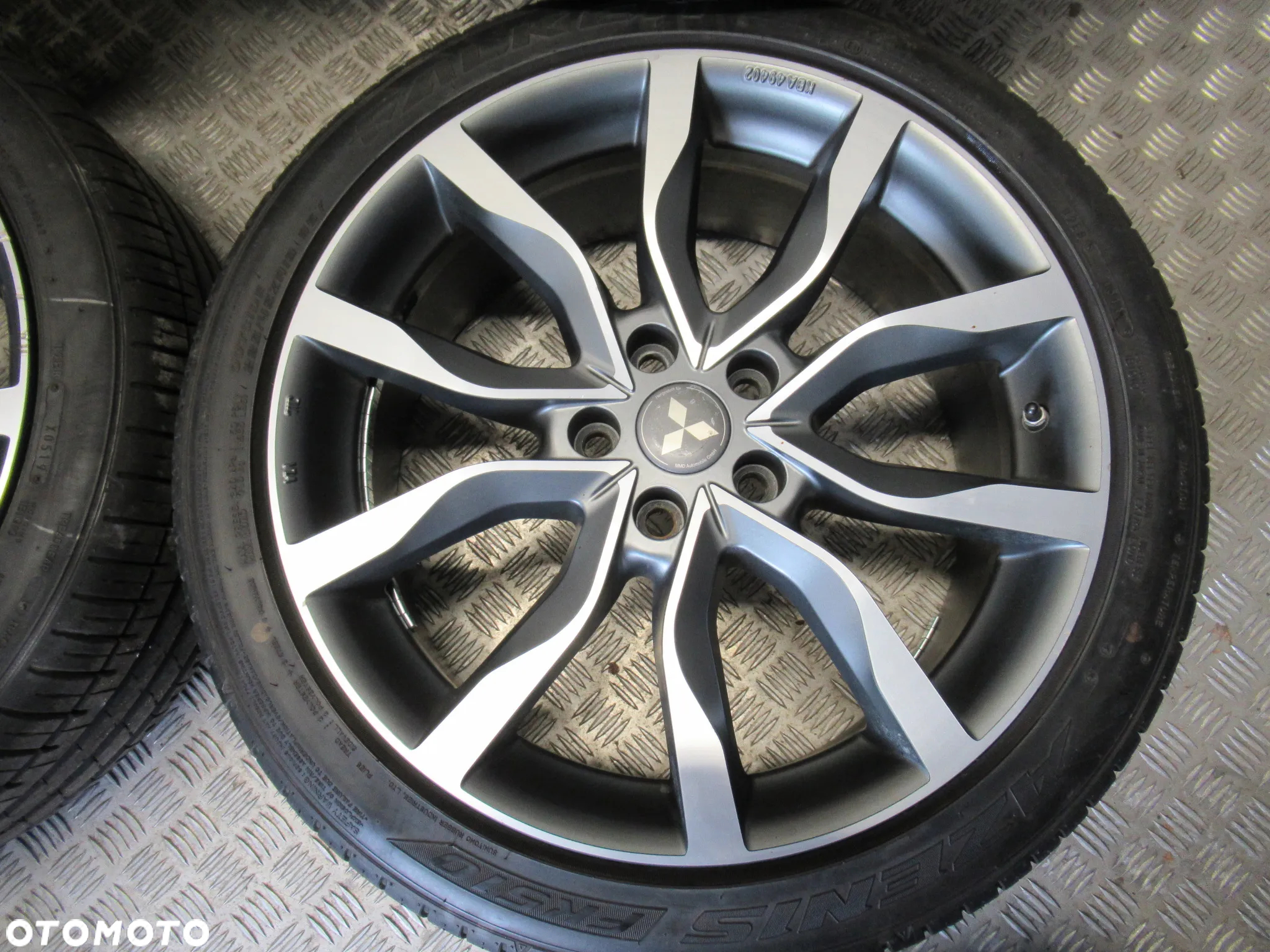 Koła Mitsubishi ASX Outlander Eclipse Cross 8Jx19 et46 5x114,3 - 3