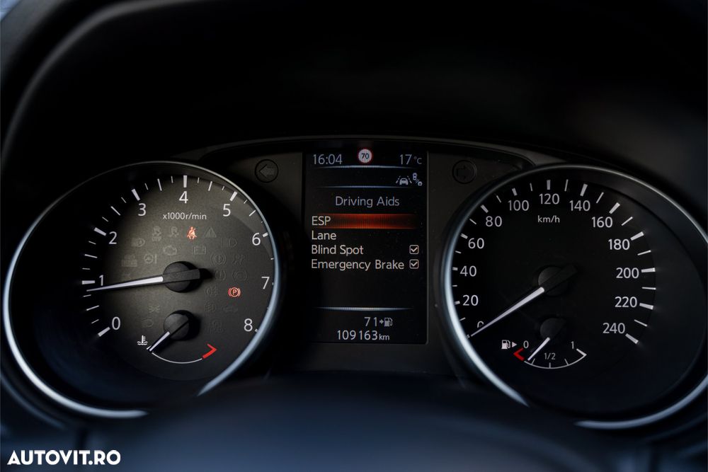 Nissan Qashqai 1.6 DIG-T TEKNA+ - 27