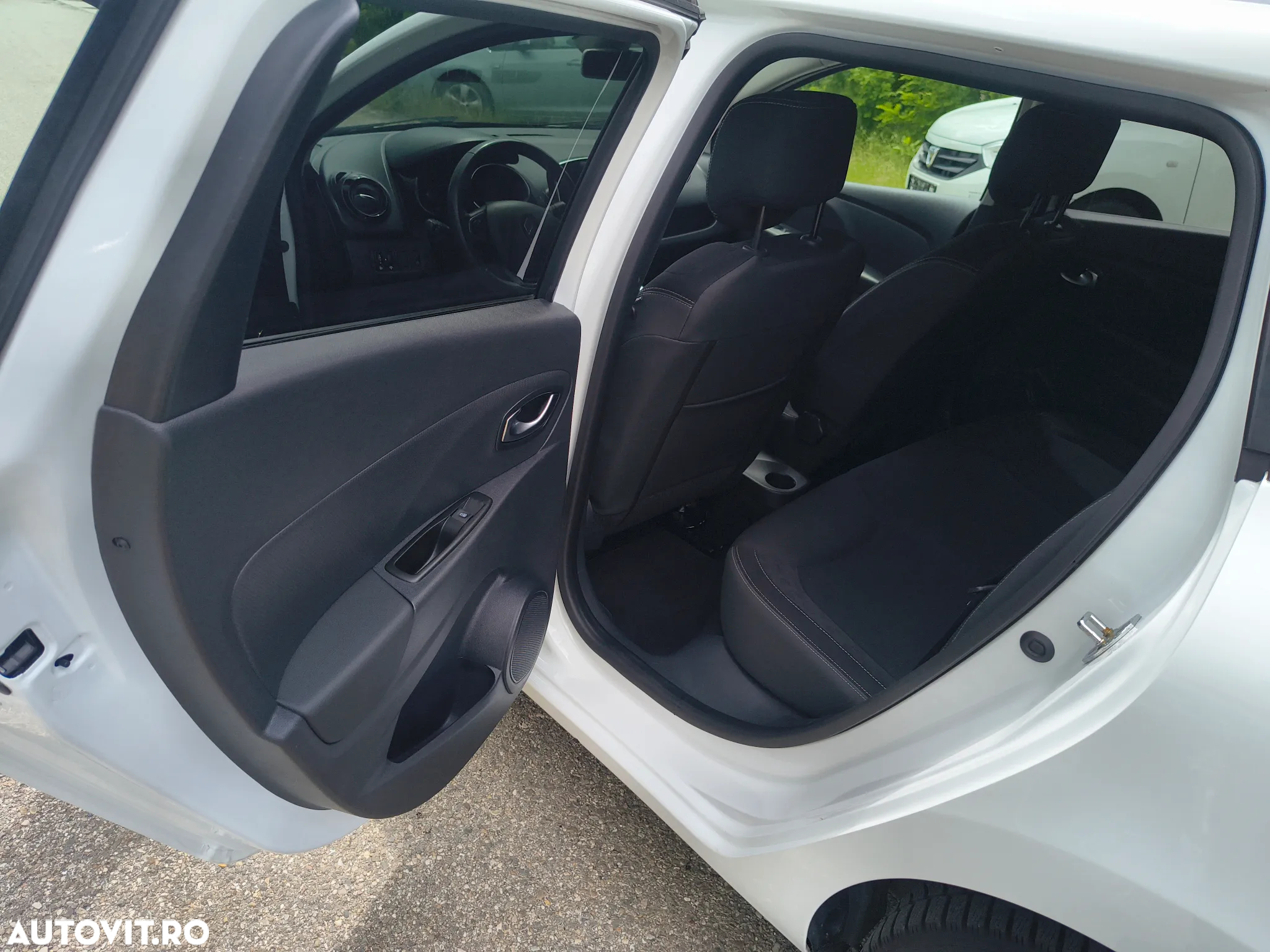 Renault Clio Estate Energy TCe Intens - 12