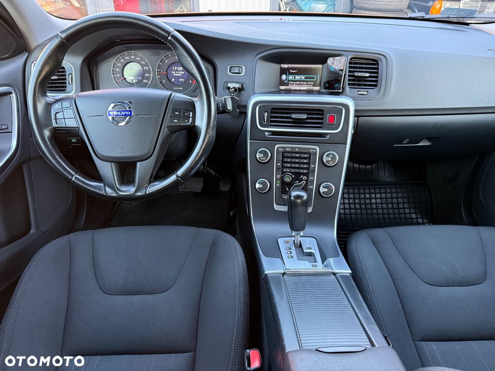 Volvo S60 D3 Geartronic R-Design - 13