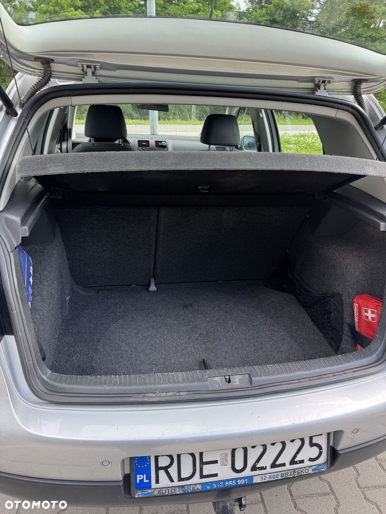 Volkswagen Golf - 6