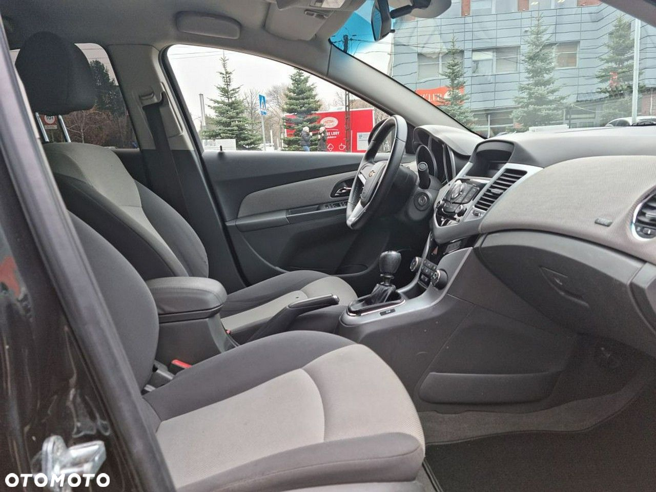 Chevrolet Cruze 1.6 LS - 8