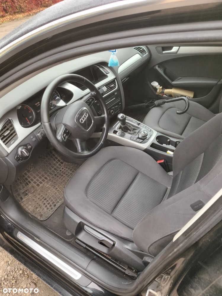 Audi A4 2009 photo 3