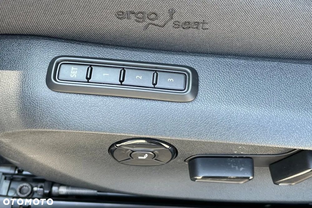 Skoda Superb 2.0 TSI L&K DSG - 17