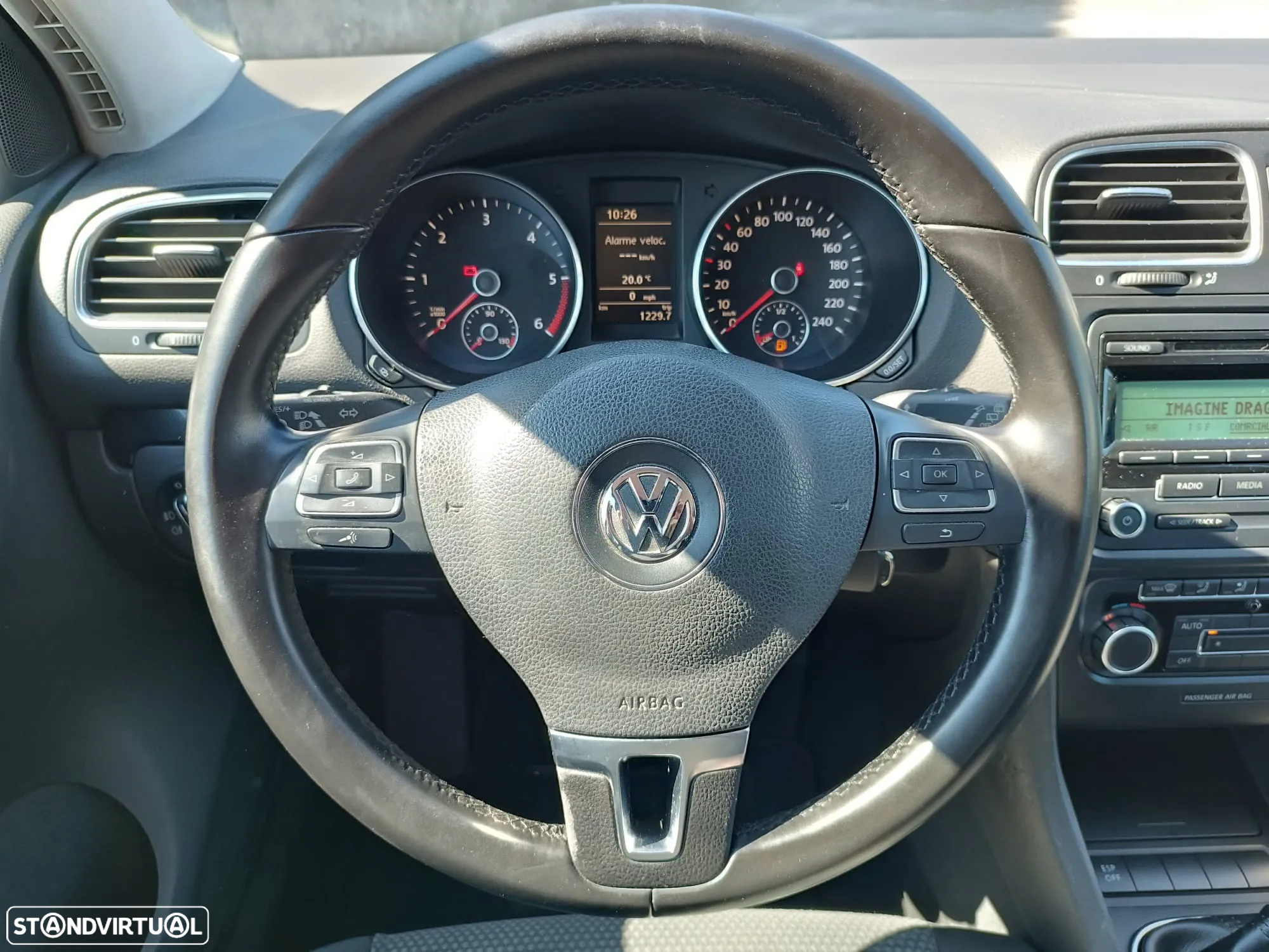 VW Golf 1.6 TDi Confortline - 16