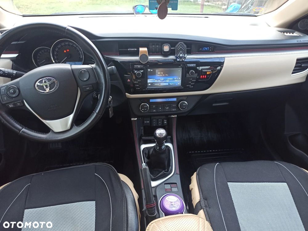Toyota Corolla 1.6 Premium - 8