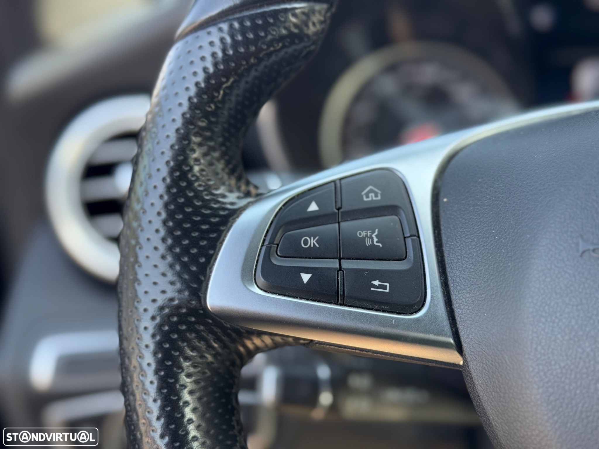 Mercedes-Benz C 220 d AMG Line - 17