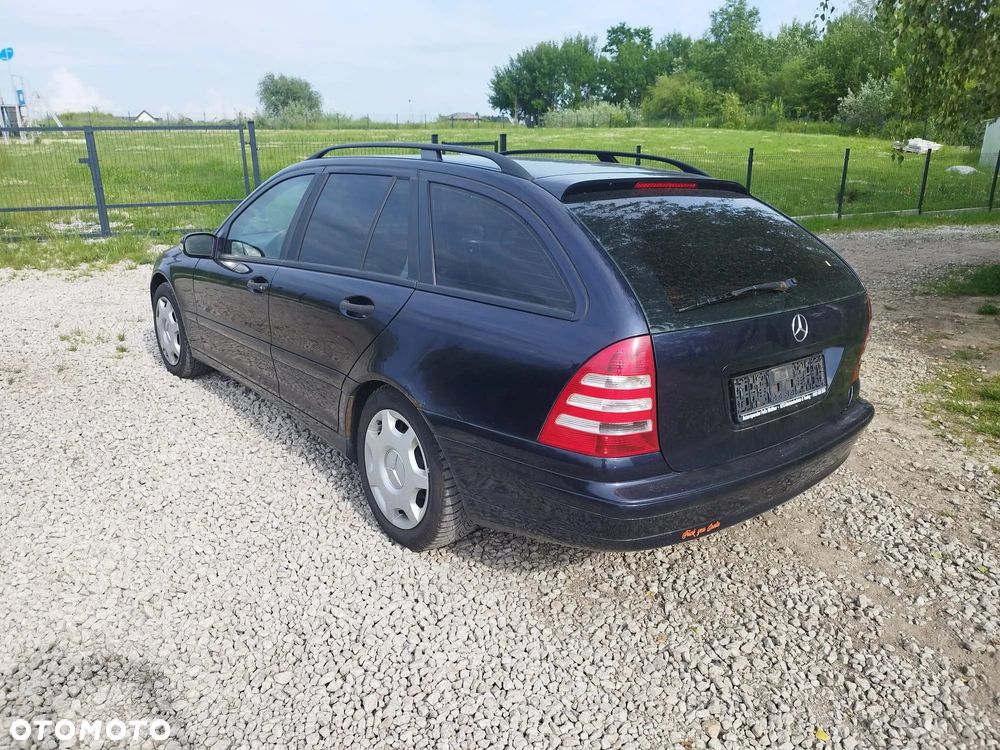 Mercedes-Benz Klasa C 220 T CDI Automatik Classic - 4