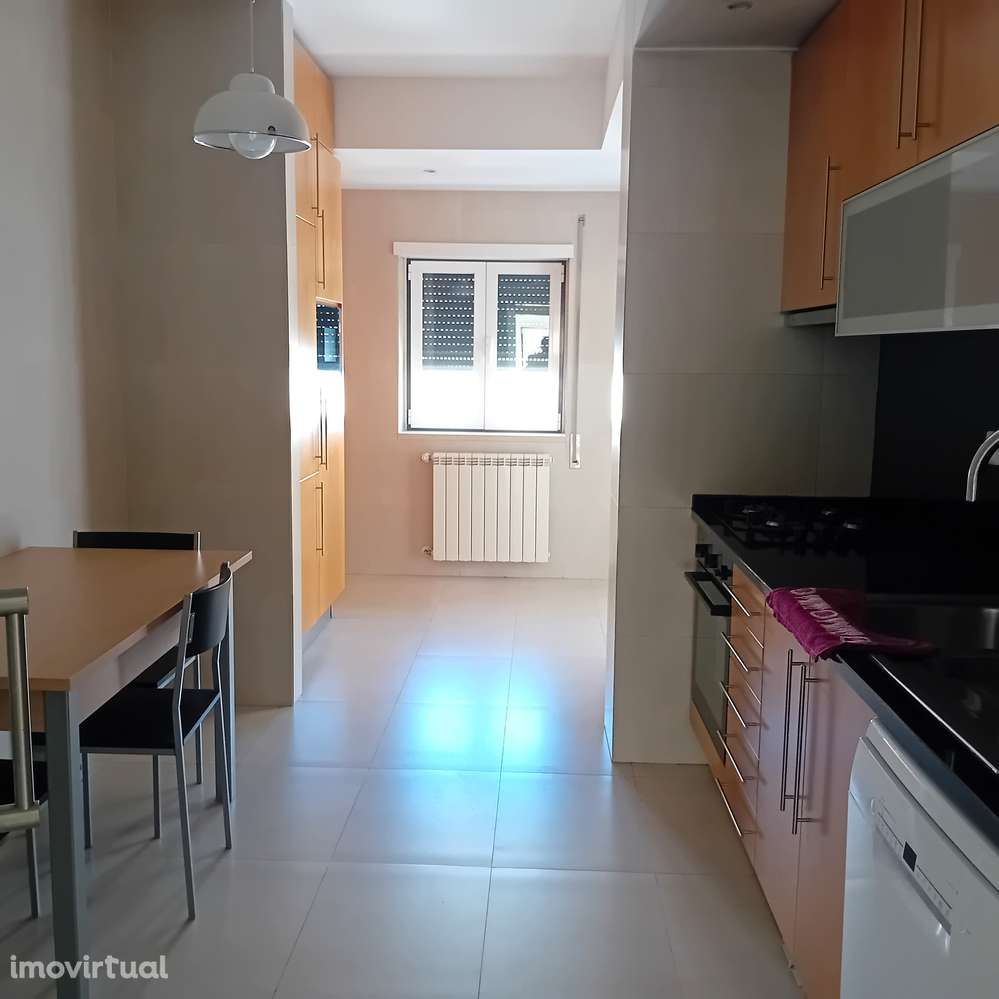 T3 com varanda, garagem e segurança em Santarém - Grande imagem: 5/19