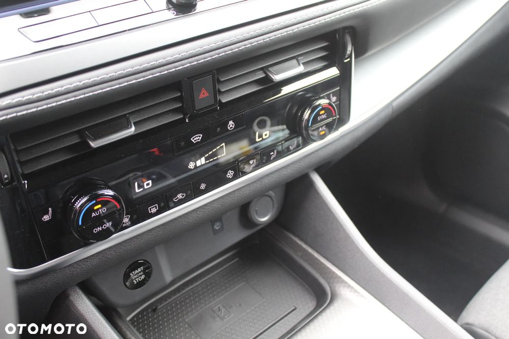 Nissan Qashqai 1.3 DIG-T MHEV N-Connecta Xtronic - 21