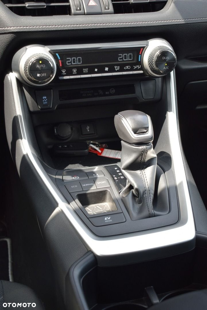 Toyota RAV4 2.5 Hybrid Comfort 4x2 - 17