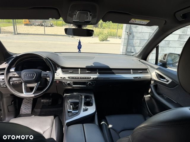 Audi Q7 - 21