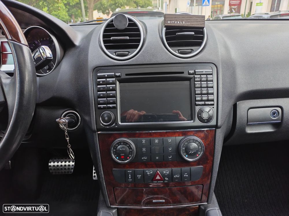 Mercedes-Benz ML 320 CDI - 12