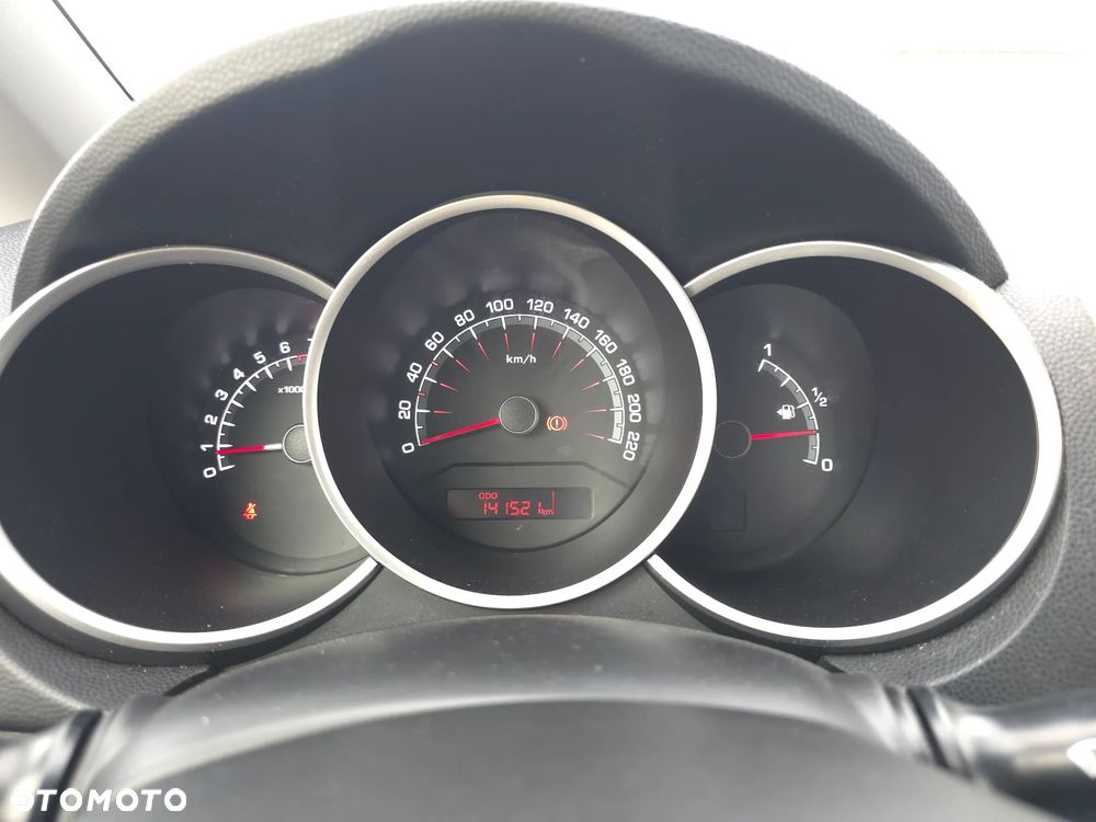 Kia Venga 1.6 L - 20