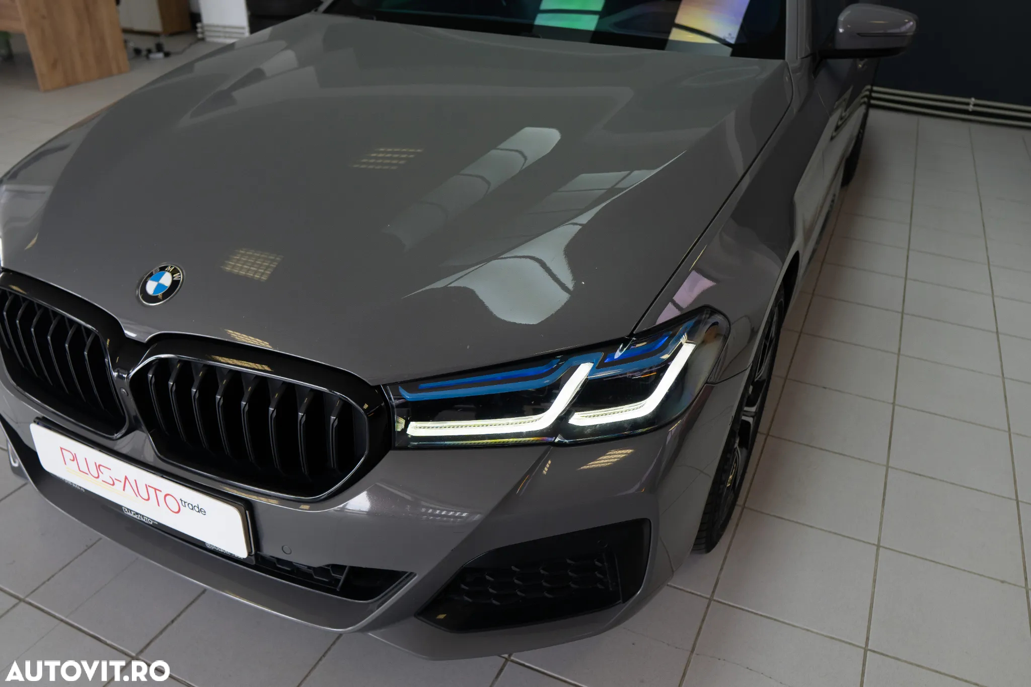 BMW Seria 5 530d xDrive AT MHEV - 3