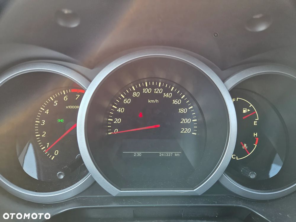 Suzuki Grand Vitara - 8