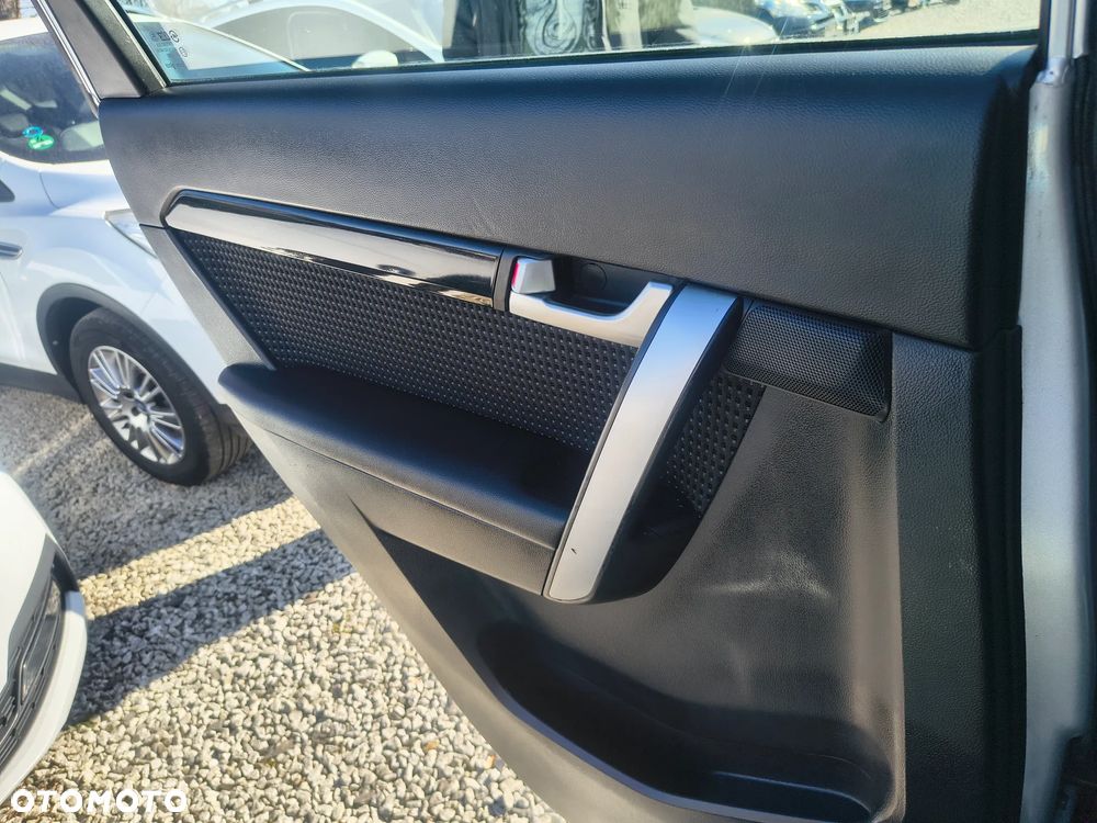 Chevrolet Captiva 2.4 2WD 7 Sitzer LS Family Edition - 21