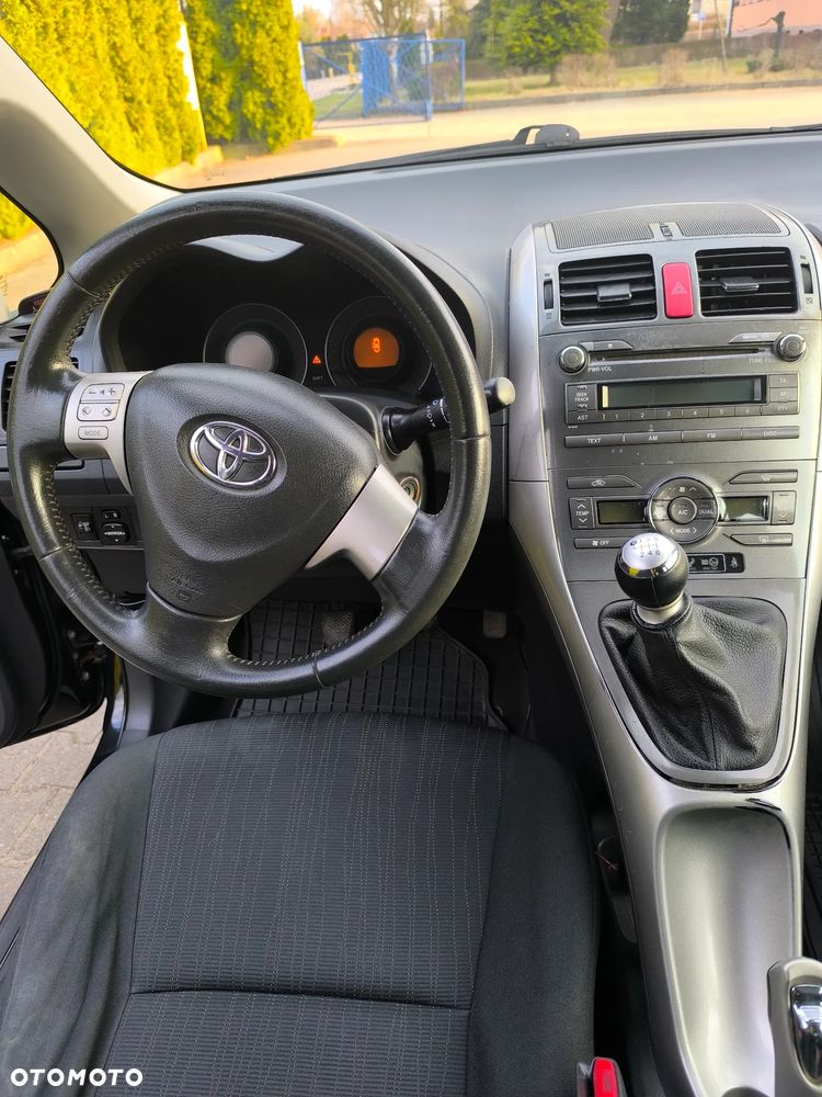Toyota Auris - 6