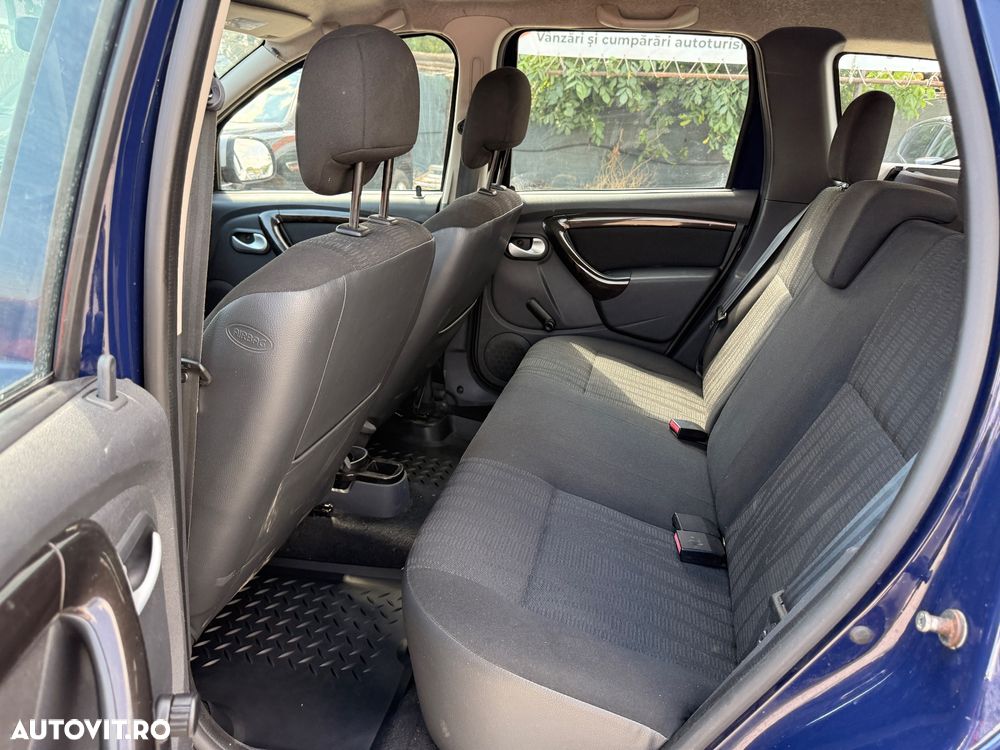 Dacia Duster dCi 110 FAP 4x2 Laureate - 12
