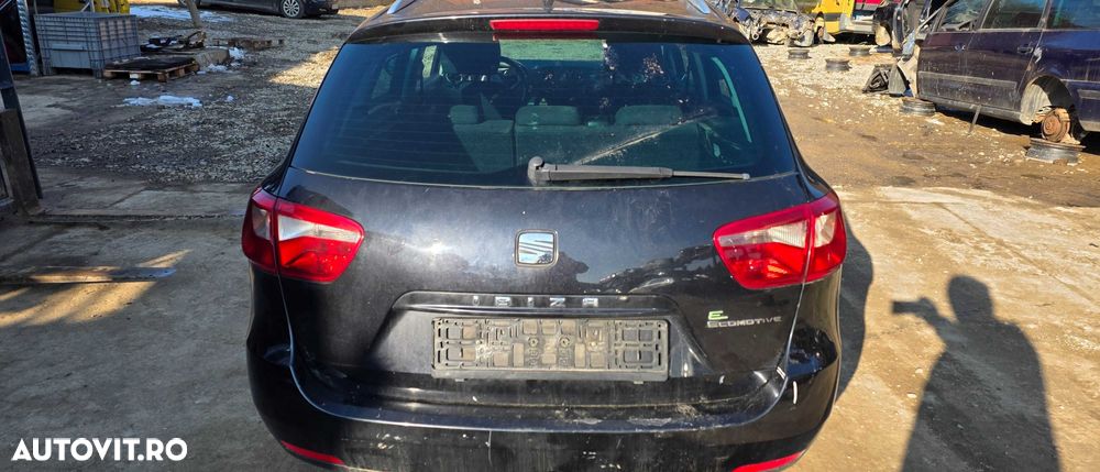 Stop stanga / dreapta haion Seat Ibiza 6J combi 2010 / 2011 2012 - 1